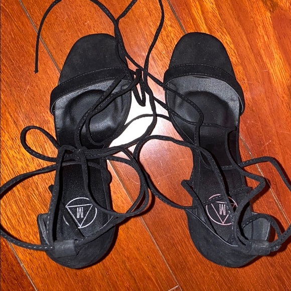 Black heeled sandals - Picture 5 of 6